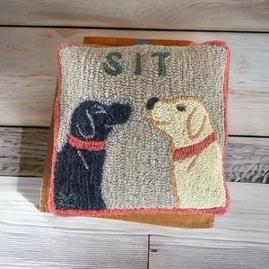 SIT 2 Labrador pillow 18x18” hooked wool 4 corners